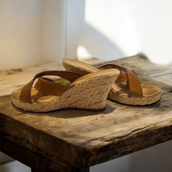 Michael Kors Vintage espadrille suede mules. Gently worn. Super vintage - Picture 16 of 17
